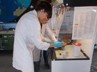 OL 004  3: Schüler bei der Arbeit
